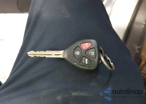 2013 Toyota Corolla S из США, поврежденный, VIN 2T1BU4EE5DC958250